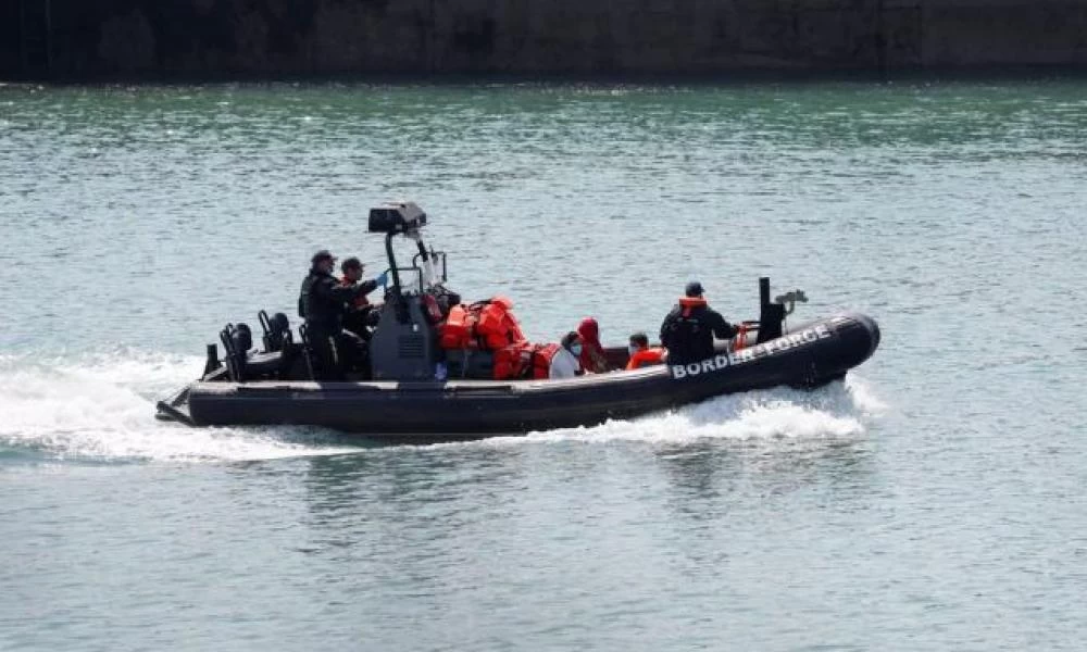 Ιταλία: Τουλάχιστον τρεις μετανάστες νεκροί μετά από έκρηξη σε πλεούμενο